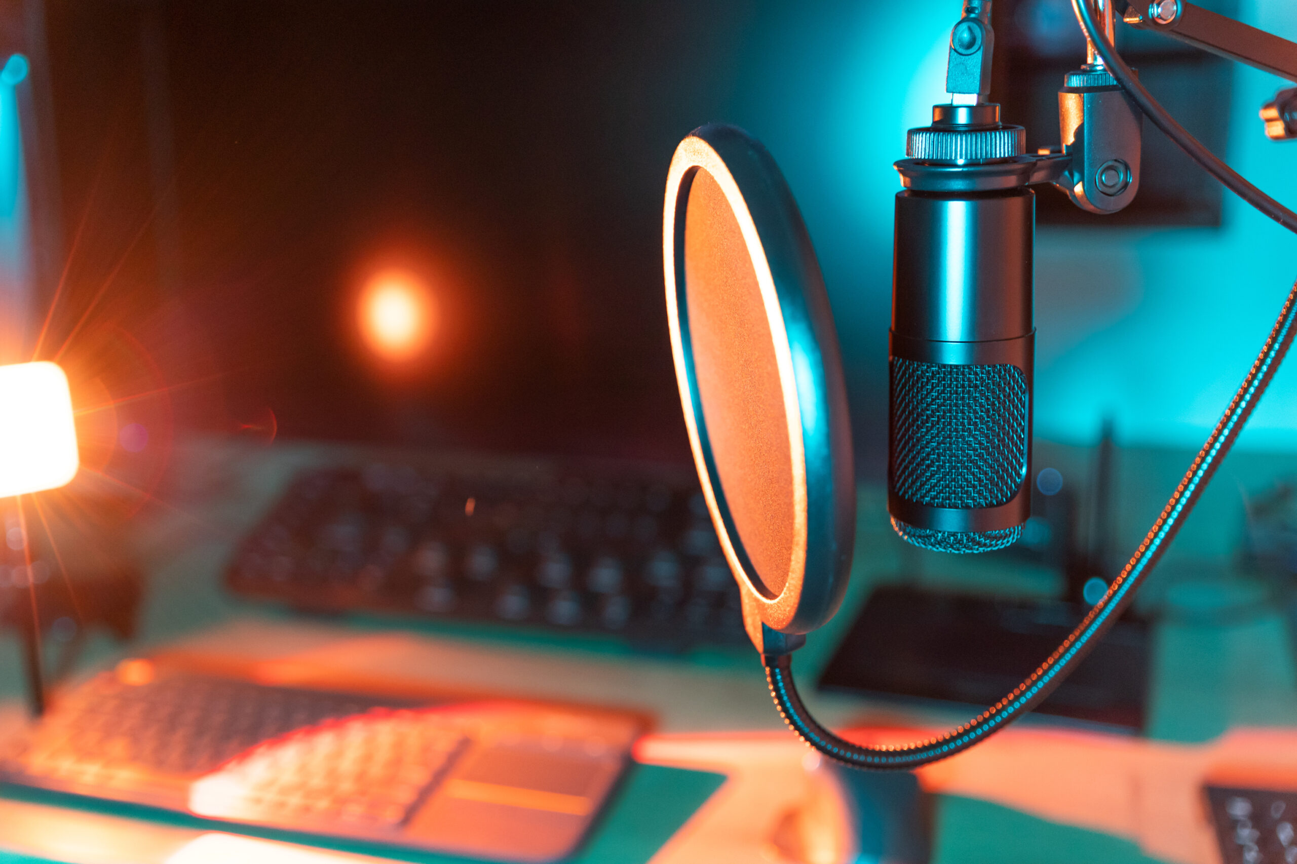 The Benefits of Using a Professional Podcast Studio vs. DIY Setup